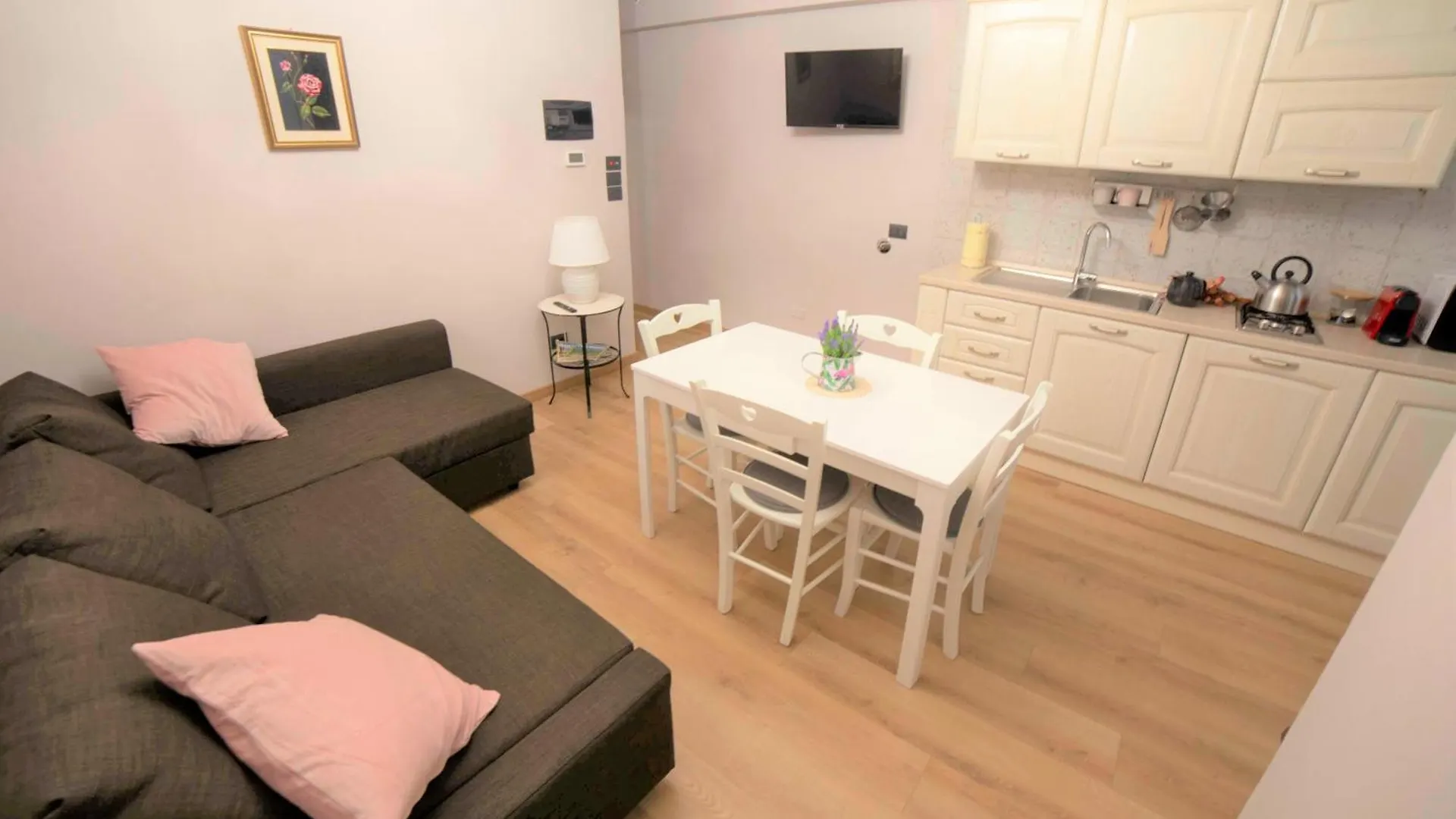 Valia Florence Pitti 1 Apartment