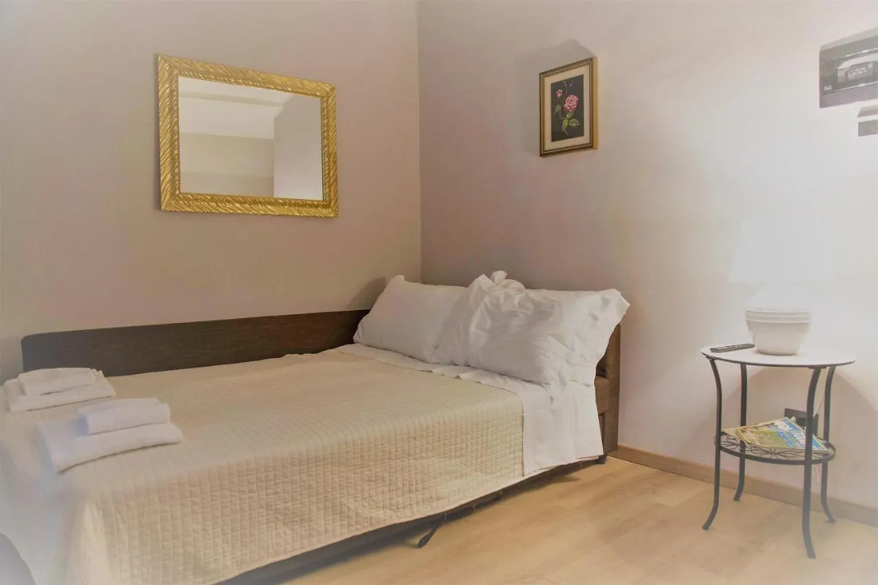 Valia Florence Pitti 1 Apartment